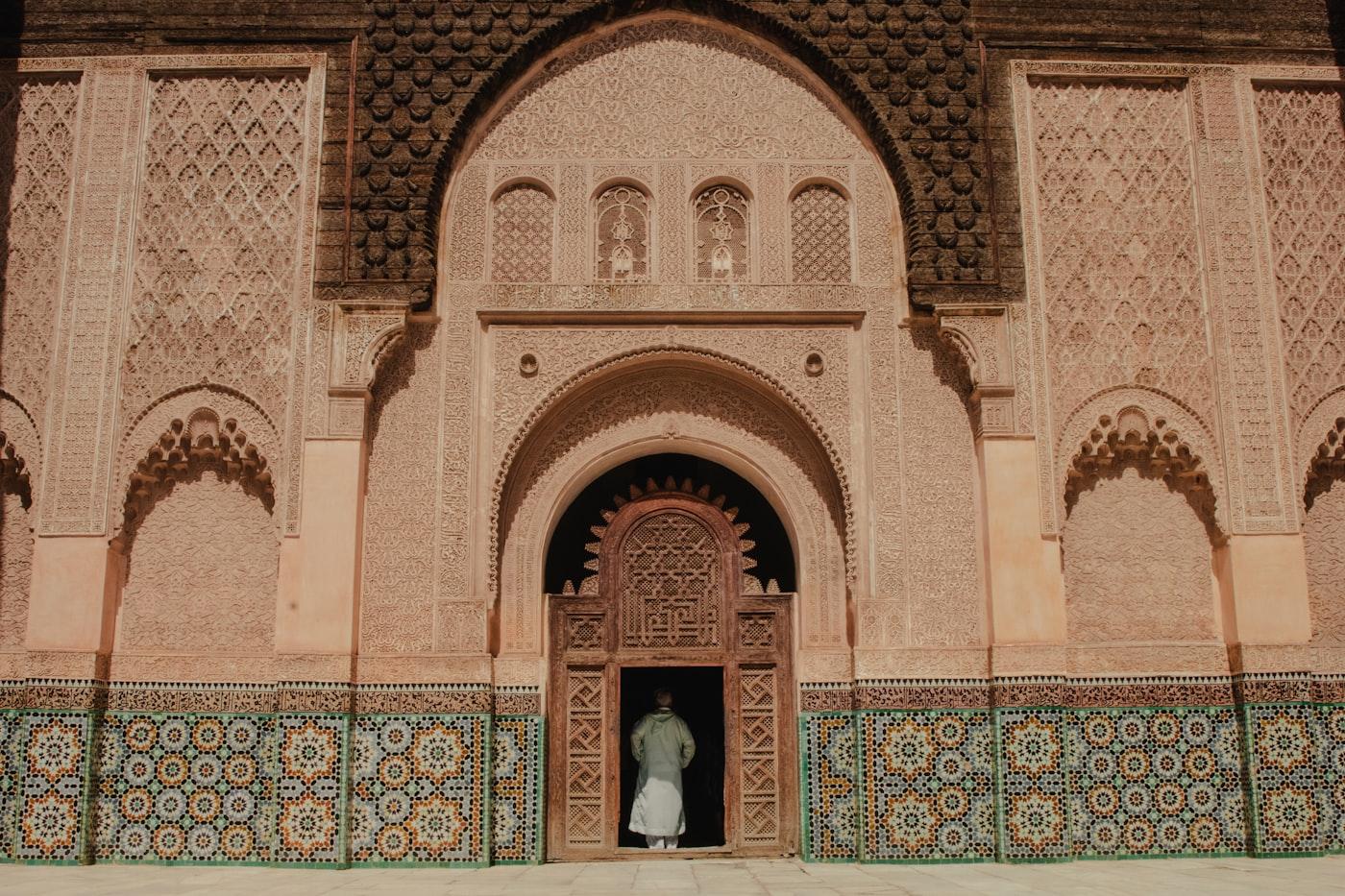 Moroccan palace door — travel tips